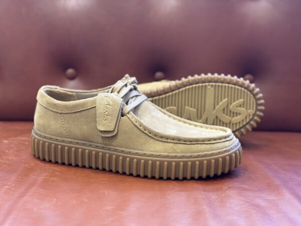 Clarks Torhill Lo Dark Sand Suede