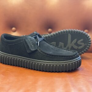 Clarks Torhill Lo Black Suede