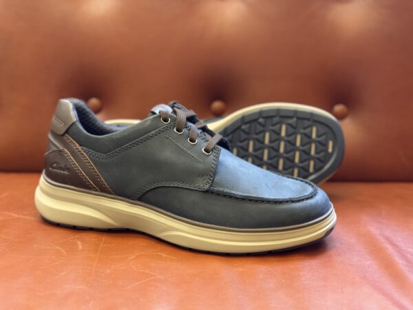 Clarks Mullan Moc Navy Leather
