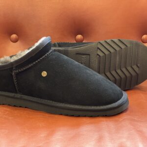 Warmbat  Conner Suede Black